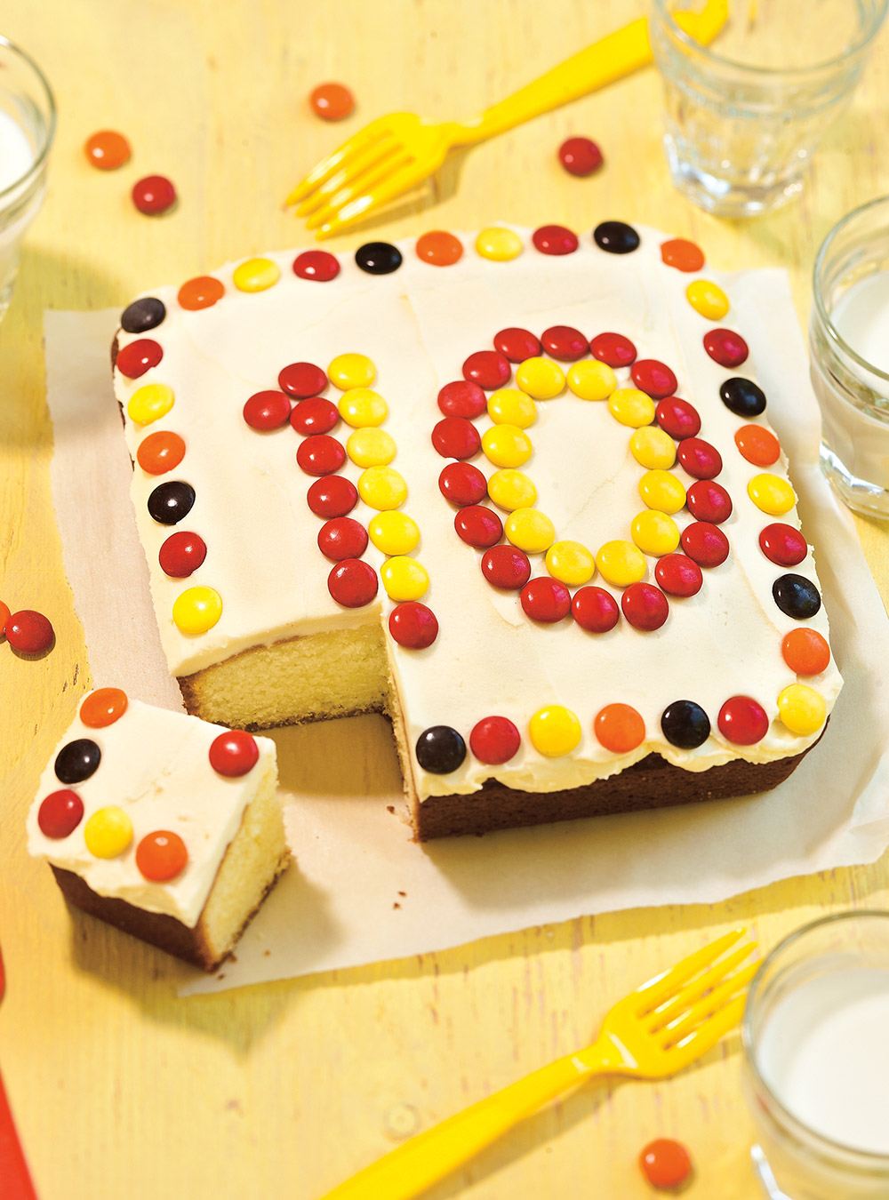 Super Easy Vanilla Cake