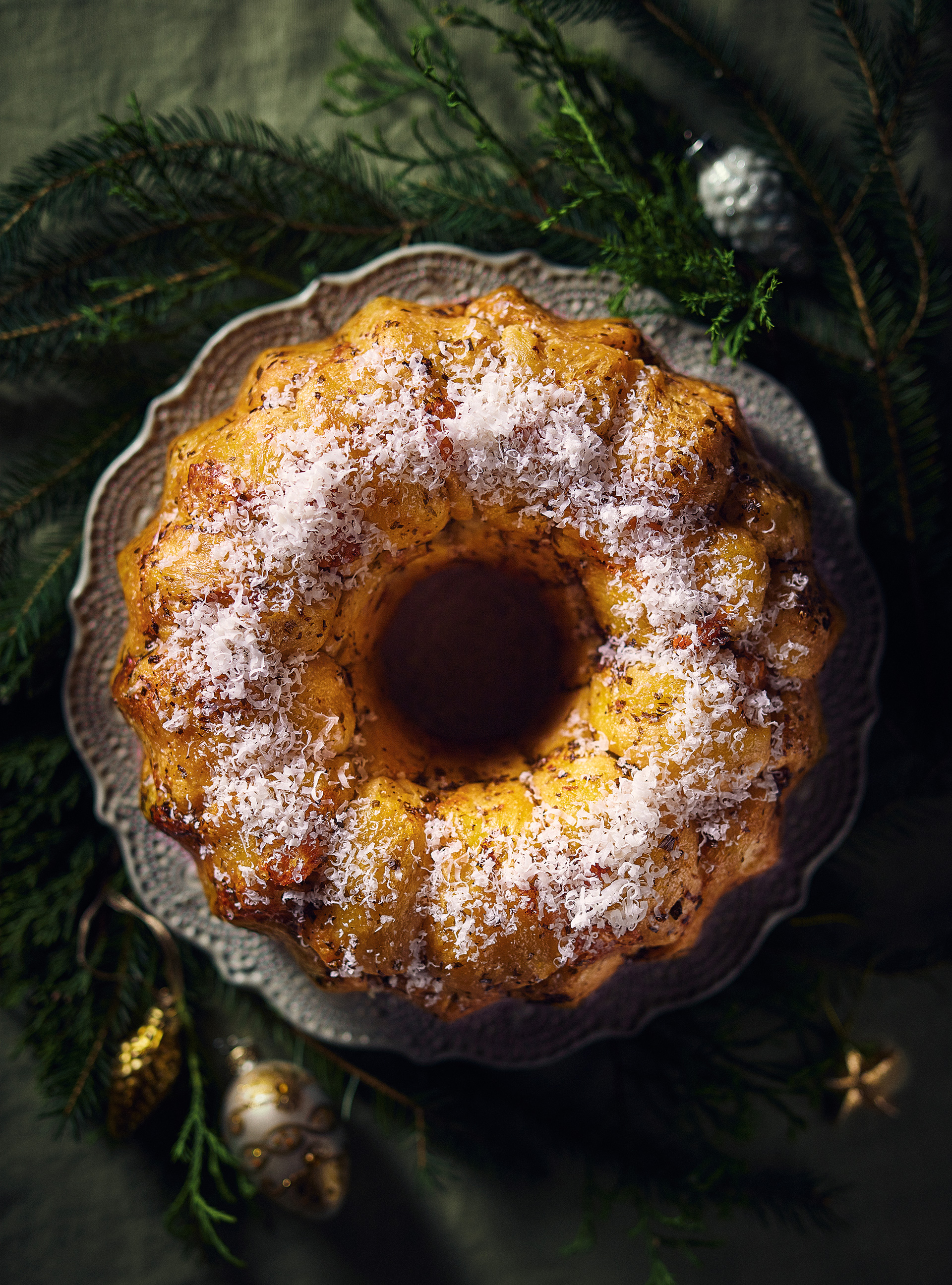 Herb and Cheese Monkey Bread