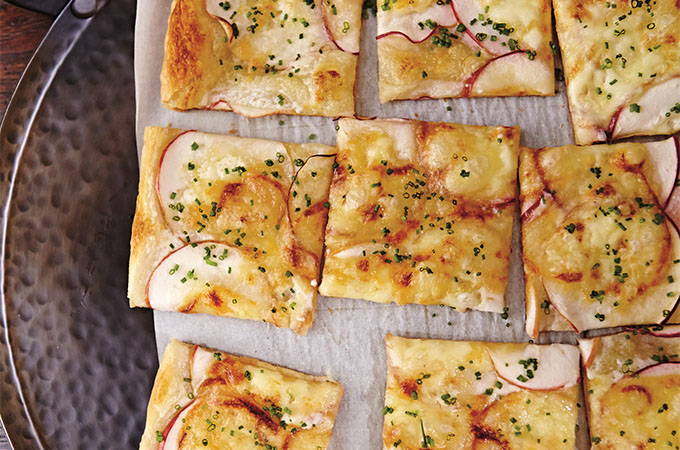 Apple and Cheddar Tart